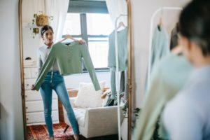 Follow ACCC's advice to buy a new wardrobe on a budget.
