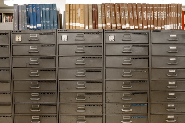 Follow our credit counseling tips for an organized filing cabinet.