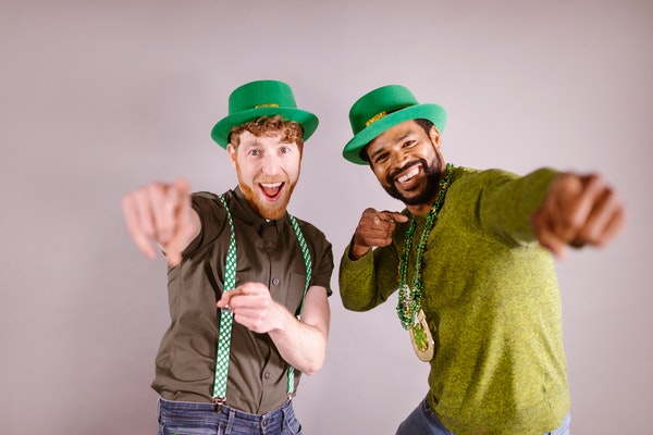 These St. Patrick's Day spending tips prevent overspending.