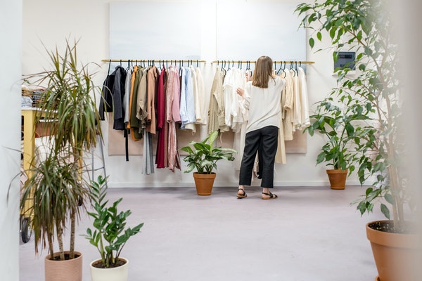 Follow ACCC's affordable fashion tips to prevent debt.