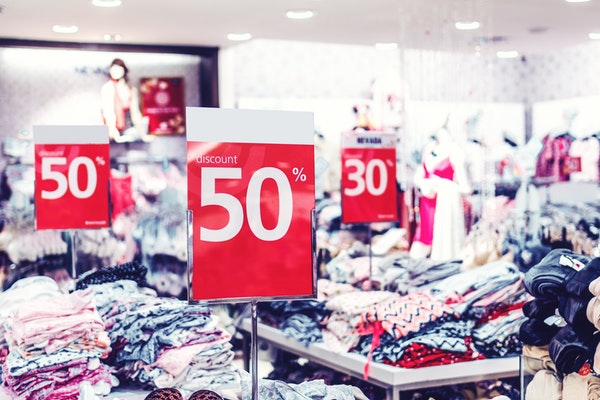 Maintain your debt management progress with these tips for Black Friday shopping.