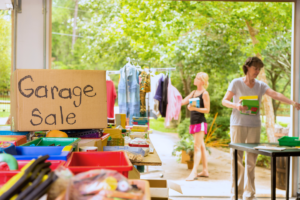 Pay off credit card debt with extra income options
